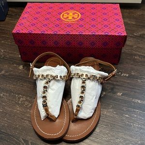 Auth Tory Burch Gemini T Strap Link Chain Logo Sandal Leather flat Shoe